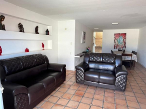 Cobertura Duplex com 3 quartos e churrasqueira na Prainha!